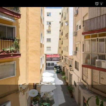 Tranquilidad En El Centro De La Ciudad Málaga Exterior foto